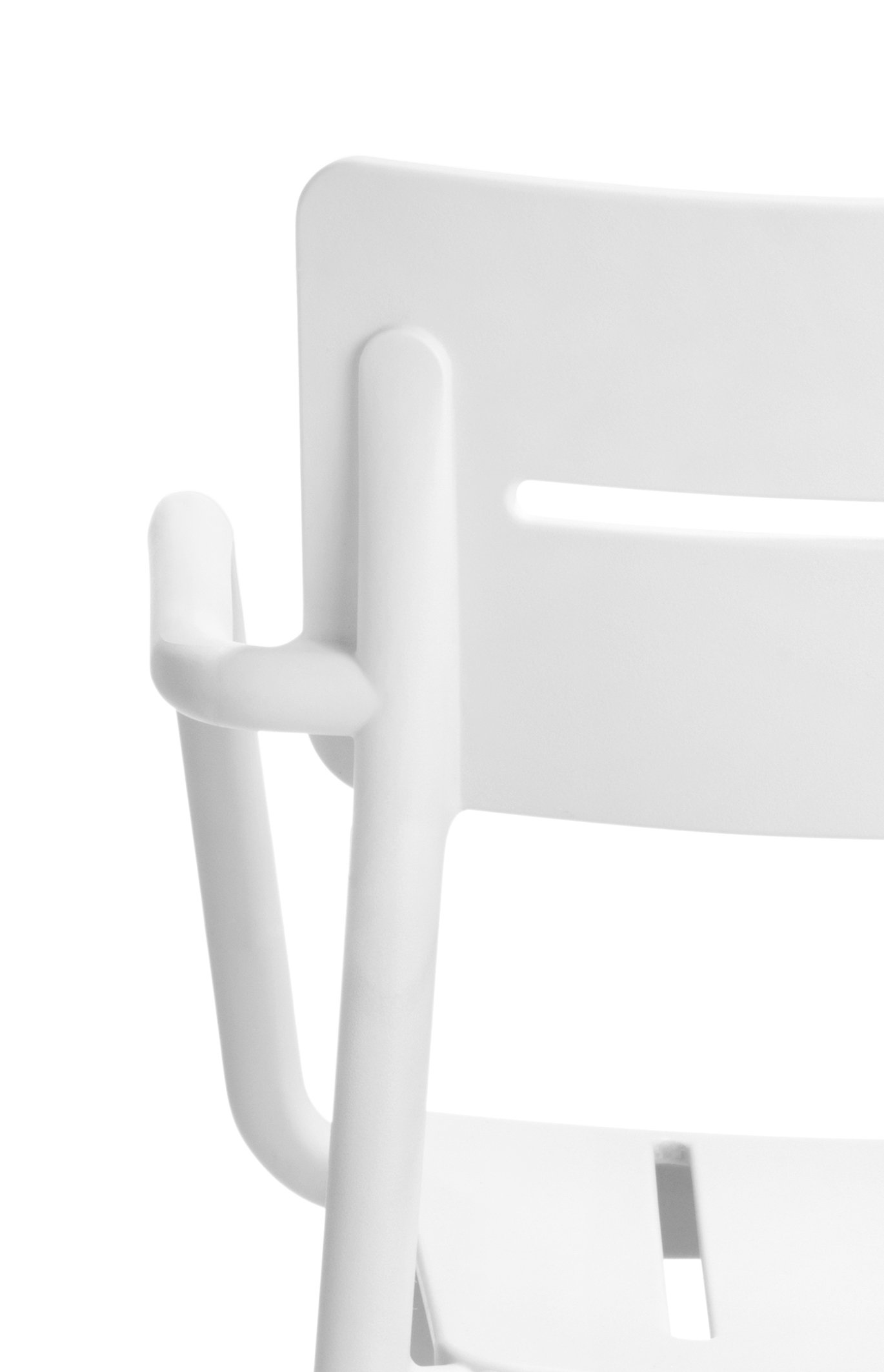 Outo Armchair by TOOU