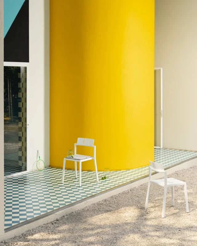Pure lines, honest forms. Yard brings rhythm to open spaces, weaving geometry and light into a perfect dance of simplicity and endless possibilities.
➖
#yard
#toou
#tooudesign
#simoneviola